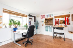 Images for Old Barn Close, Gawcott, MK18
