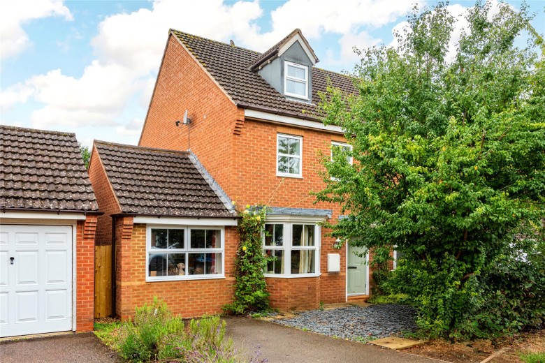 Click the photo for more details of Rustics Close, Calvert, MK18