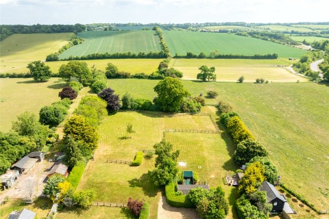Click the photo for more details of West Street, Lilley, LU2