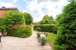 Images for West Street, Lilley, LU2