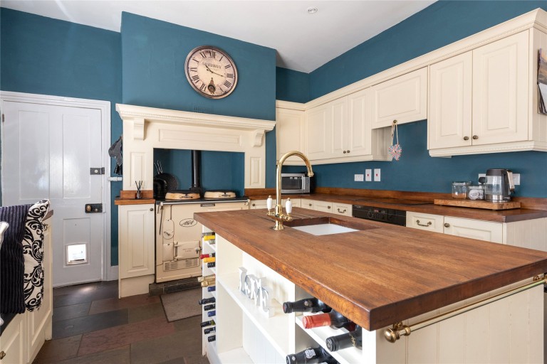 Images for West Street, Lilley, LU2