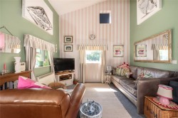 Images for West Street, Lilley, LU2