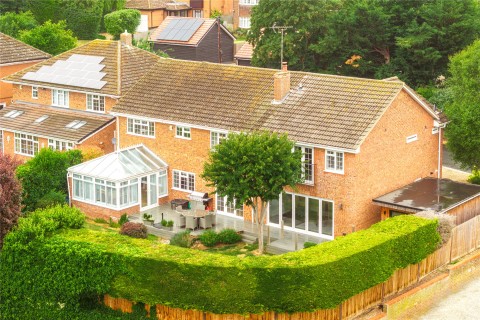 Click the photo for more details of Blackhorse Lane, Hitchin, SG4