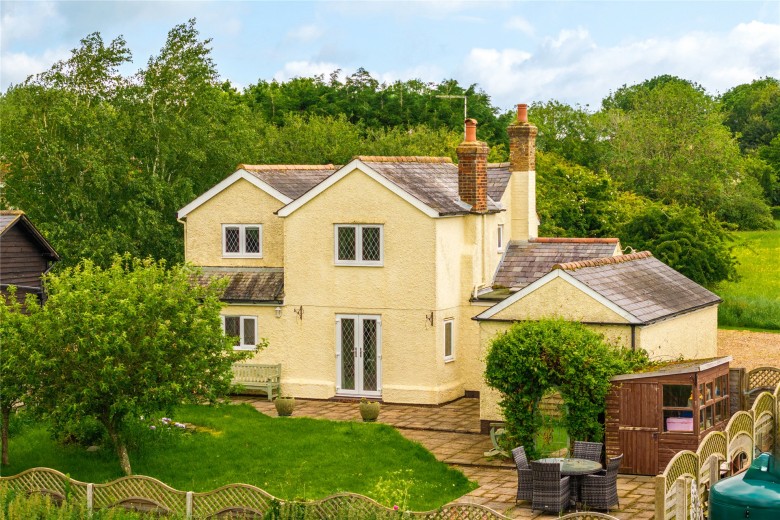 Click the photo for more details of Roe Green, Sandon, SG9