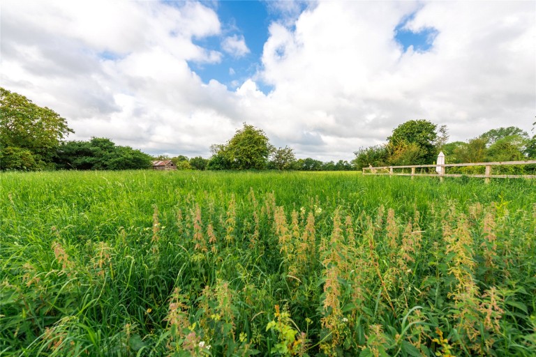 Images for Roe Green, Sandon, SG9