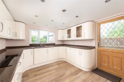 Images for Roe Green, Sandon, SG9