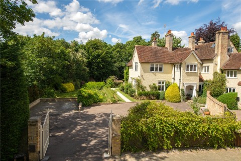 Click the photo for more details of Hitchin Hill, Hitchin, SG4