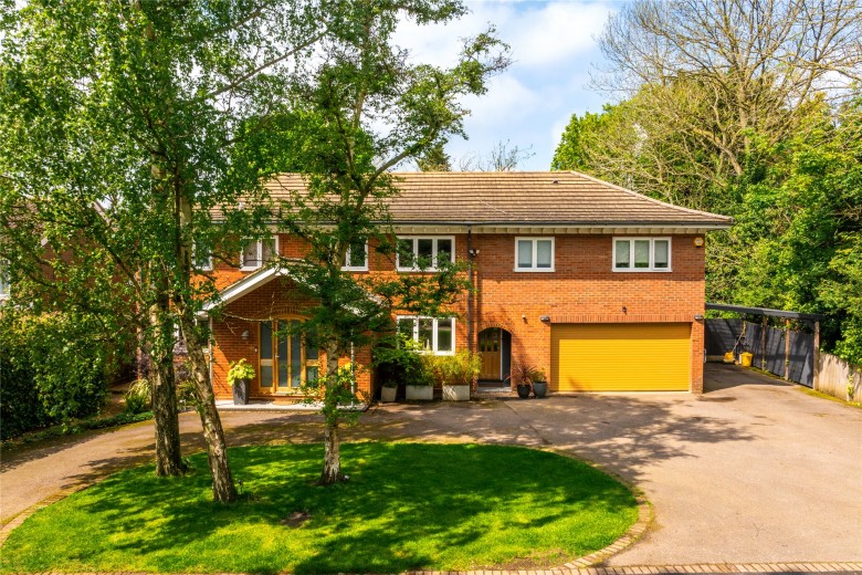 Click the photo for more details of Manor Close, Letchworth Garden City, SG6