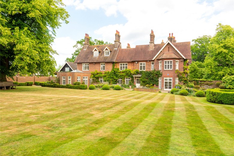 Click the photo for more details of Kings Walden, Hitchin, SG4