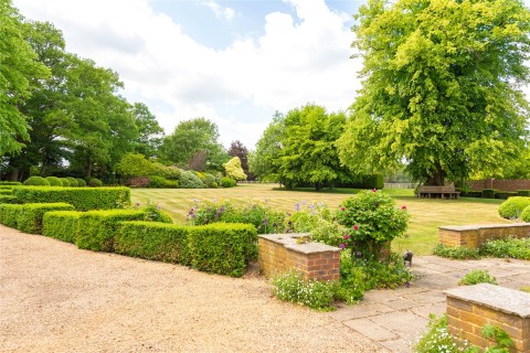 Click the photo for more details of Kings Walden, Hitchin, SG4