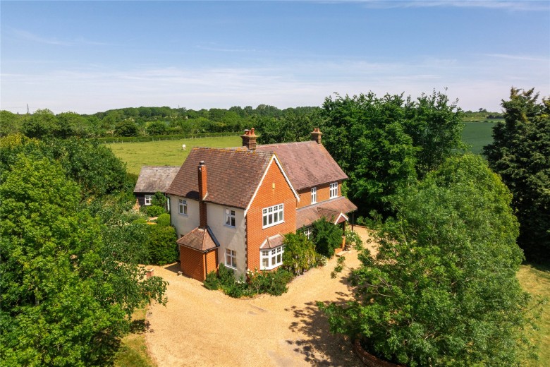 Click the photo for more details of Luton Road, Offley, SG5
