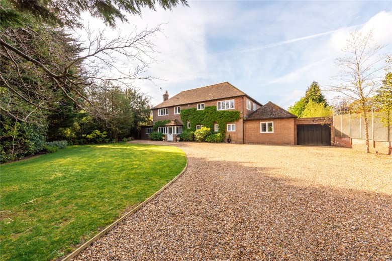 Click the photo for more details of Rectory Lane, SG1