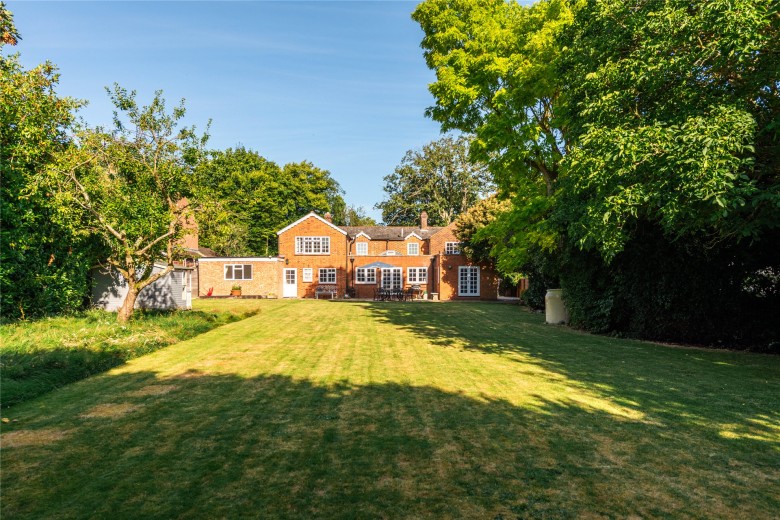 Click the photo for more details of Mill Lane, Gosmore, SG4