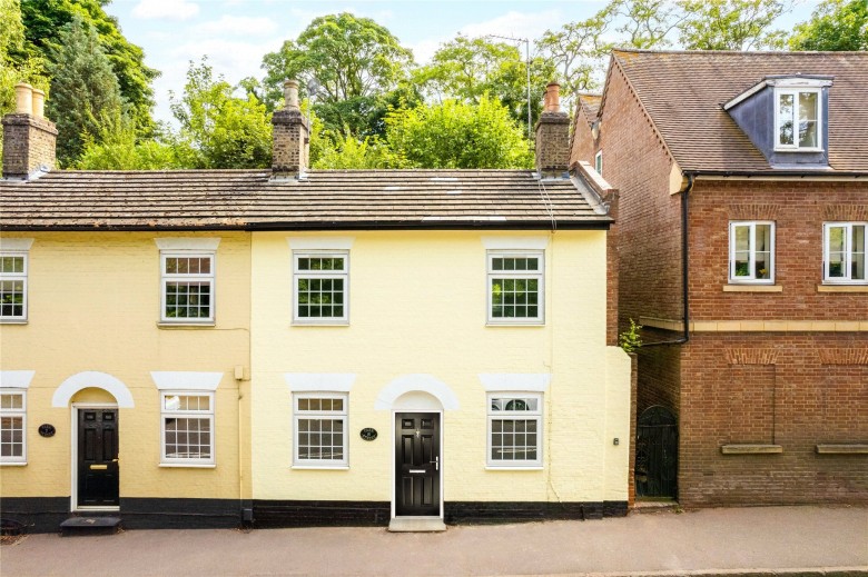 Click the photo for more details of Park Street, Hitchin, SG4