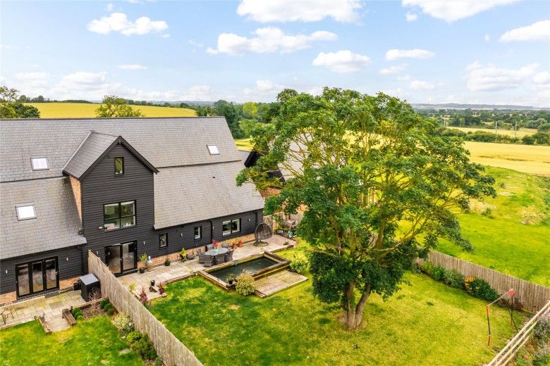 Click the photo for more details of Country Oaks, Hitchin Road, SG15