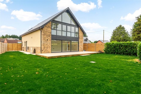 Click the photo for more details of Bedford Road, Holwell, SG5