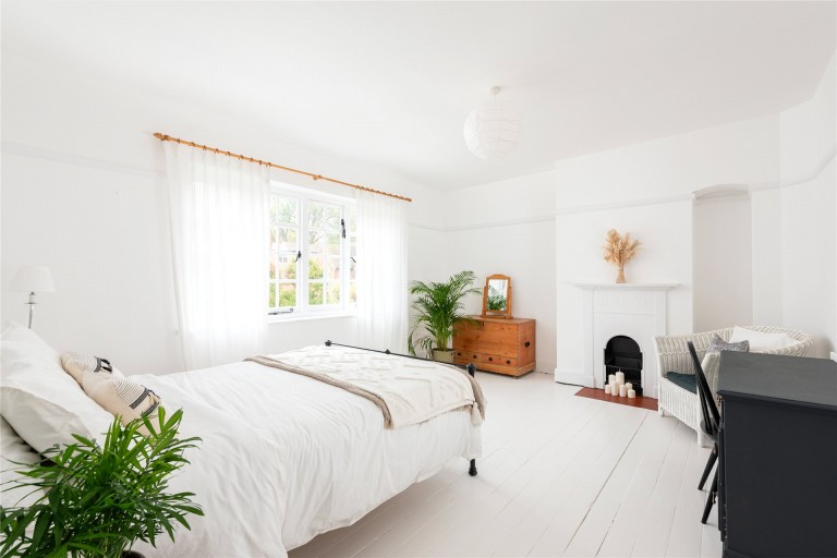 Images for Sollershott Hall, Sollershott East, SG6