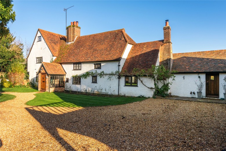 Click the photo for more details of West Street, Lilley, LU2