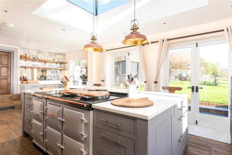 Images for West Street, Lilley, LU2