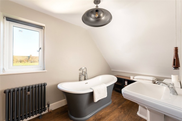 Images for West Street, Lilley, LU2