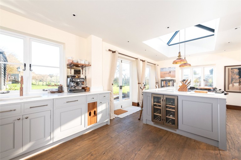 Images for West Street, Lilley, LU2