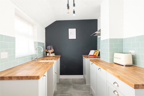 Click the photo for more details of Kings Road, Hitchin, SG5