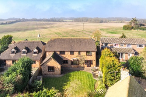 Click the photo for more details of Sundon Road, Streatley, LU3