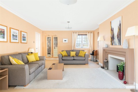 Click the photo for more details of Sundon Road, Streatley, LU3