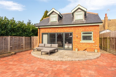 Click the photo for more details of Park Lane, Henlow, SG16