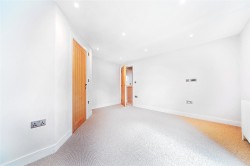 Images for The Maltings, High Street, SG16