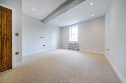 Images for The Maltings, High Street, SG16