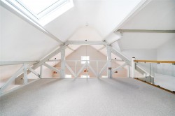 Images for The Maltings, High Street, SG16