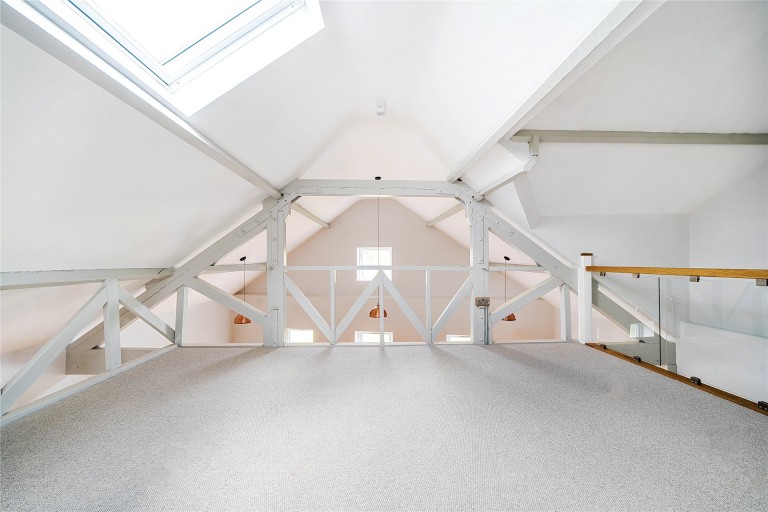 Images for The Maltings, High Street, SG16