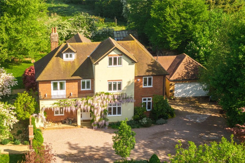 Click the photo for more details of Sperberry Hill, St. Ippolyts, SG4
