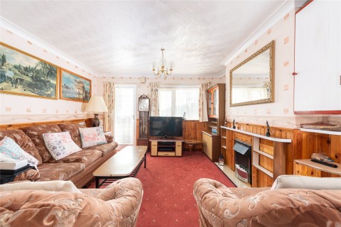 Click the photo for more details of Hitchin Road, Stotfold, SG5