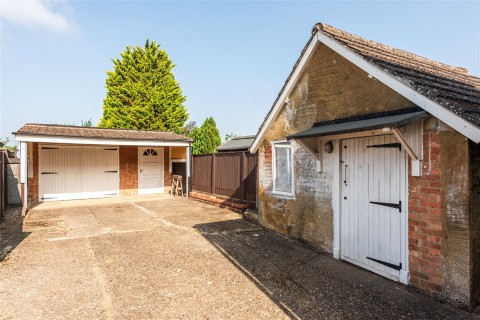 Click the photo for more details of Hitchin Road, Stotfold, SG5