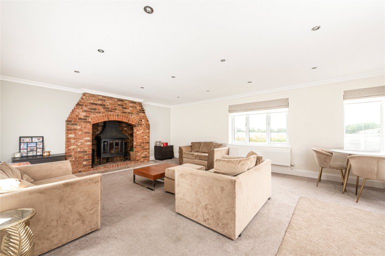 Images for Sundon Road, Streatley, LU3