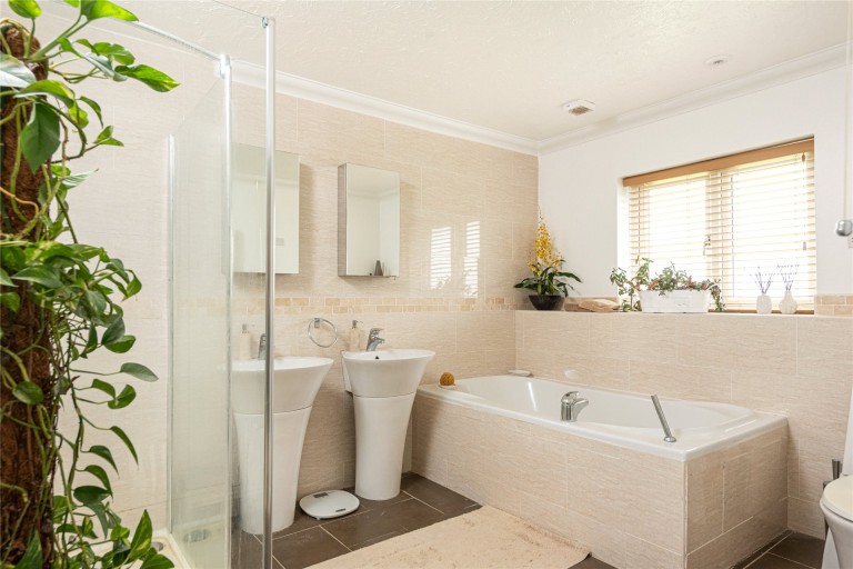 Images for Tamworth Stubb, Walnut Tree, MK7