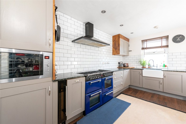 Click the photo for more details of Furlong Lane, Totternhoe, LU6