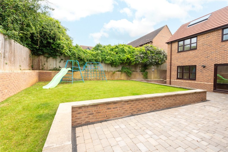 Images for Pinks Close, Loughton, MK5