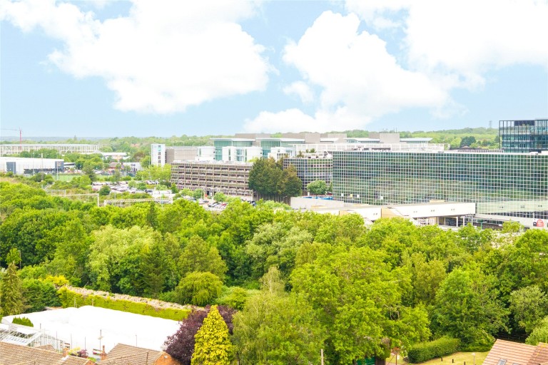 Images for Pinks Close, Loughton, MK5