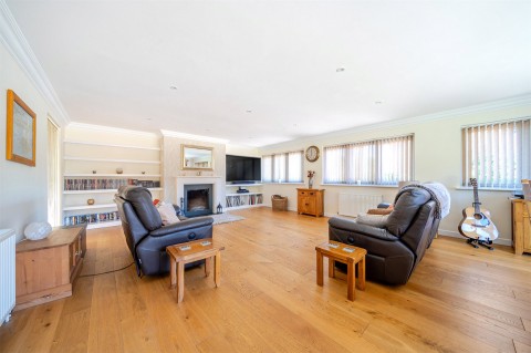Click the photo for more details of Tatling Grove, Walnut Tree, MK7