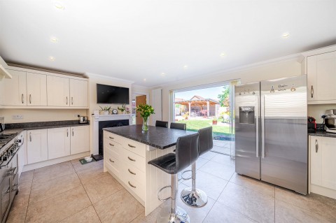 Click the photo for more details of Tatling Grove, Walnut Tree, MK7
