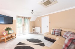 Images for Hillside Road, LU7