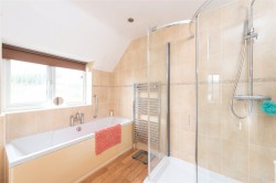 Images for Hillside Road, LU7