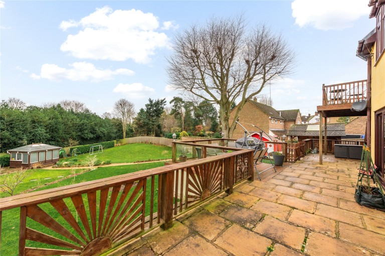 Images for Hillside Road, LU7