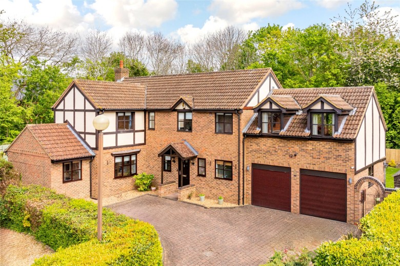 Click the photo for more details of Beales Lane, Walton Park, MK7