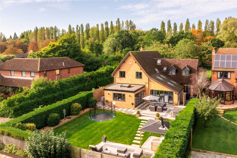 Click the photo for more details of Pattison Lane, Woolstone, MK15