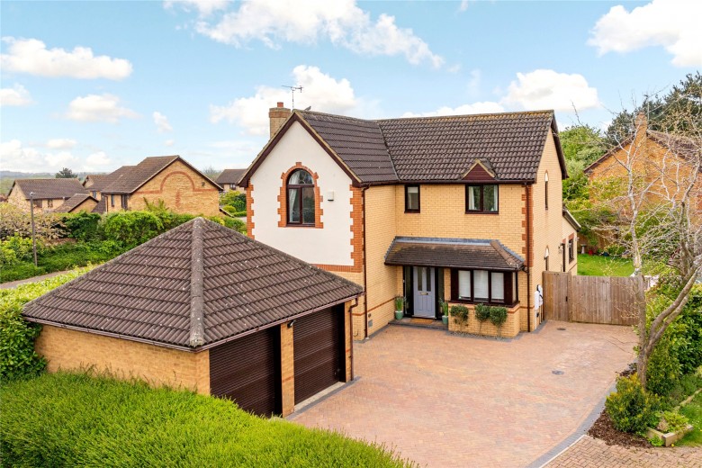 Click the photo for more details of Hindhead Knoll, Walnut Tree, MK7