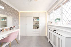 Images for Cloudberry, Walnut Tree, MK7